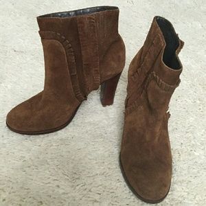 TILA MARCH Suede Ankle Boot Size 8EUC!